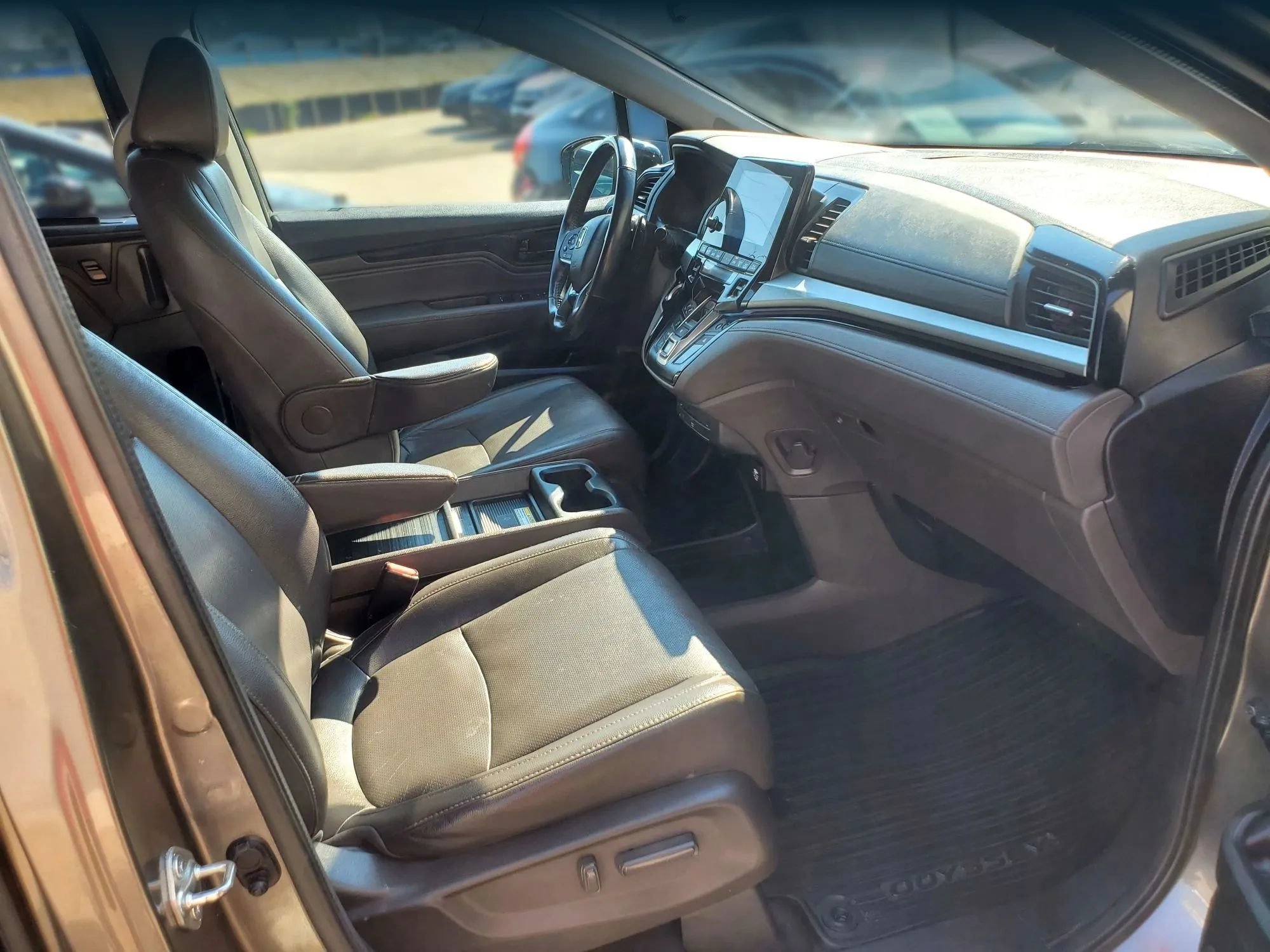 Used 2018 Honda Odyssey Elite image 5