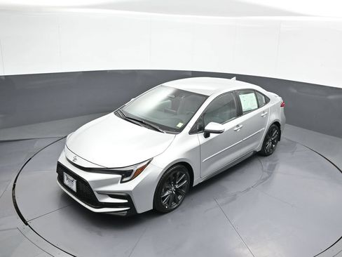 Used 2024 Toyota Corolla SE FWD image 32