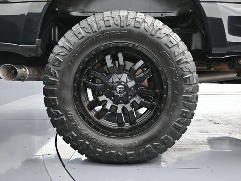 Used 2017 Ford F250 Lariat w/ Lariat Ultimate Package AWD/4WD image 18