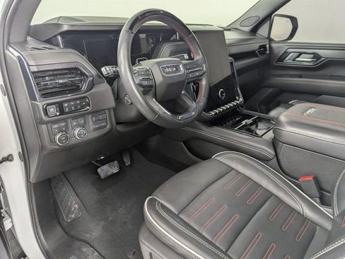 Used 2025 GMC Yukon XL AT4 Ultimate image 11