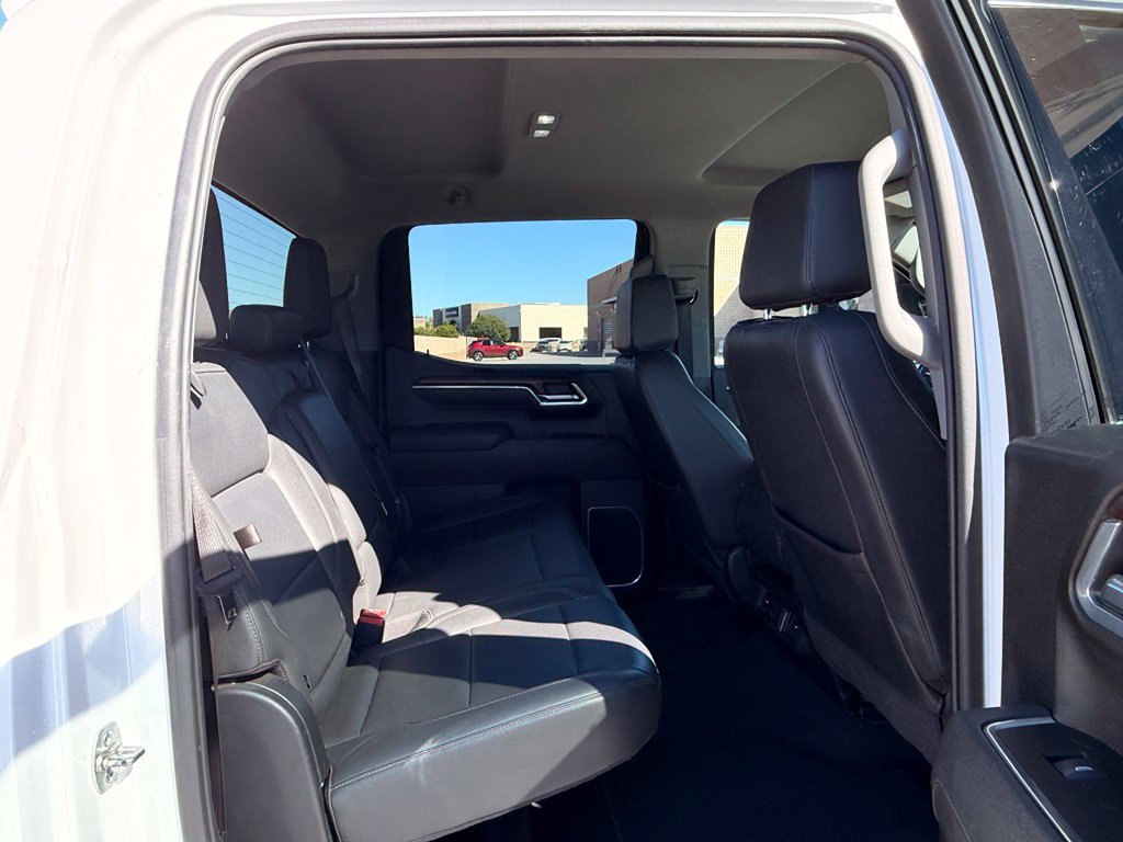Used 2025 GMC Sierra 1500 SLT RWD image 18