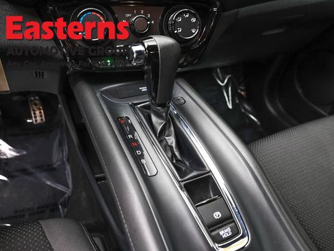 Used 2022 Honda HR-V Sport image 12