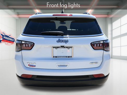 Used 2024 Jeep Compass Latitude image 33