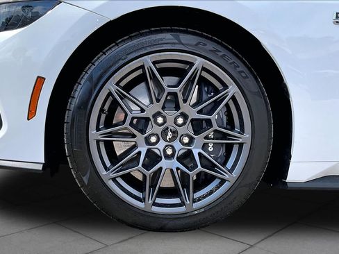 Used 2025 Ford Mustang GT Premium w/ GT Performance Package RWD image 11