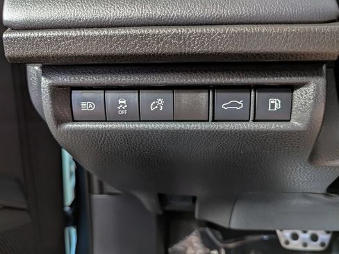 Certified 2025 Toyota Camry XSE FWD image 36