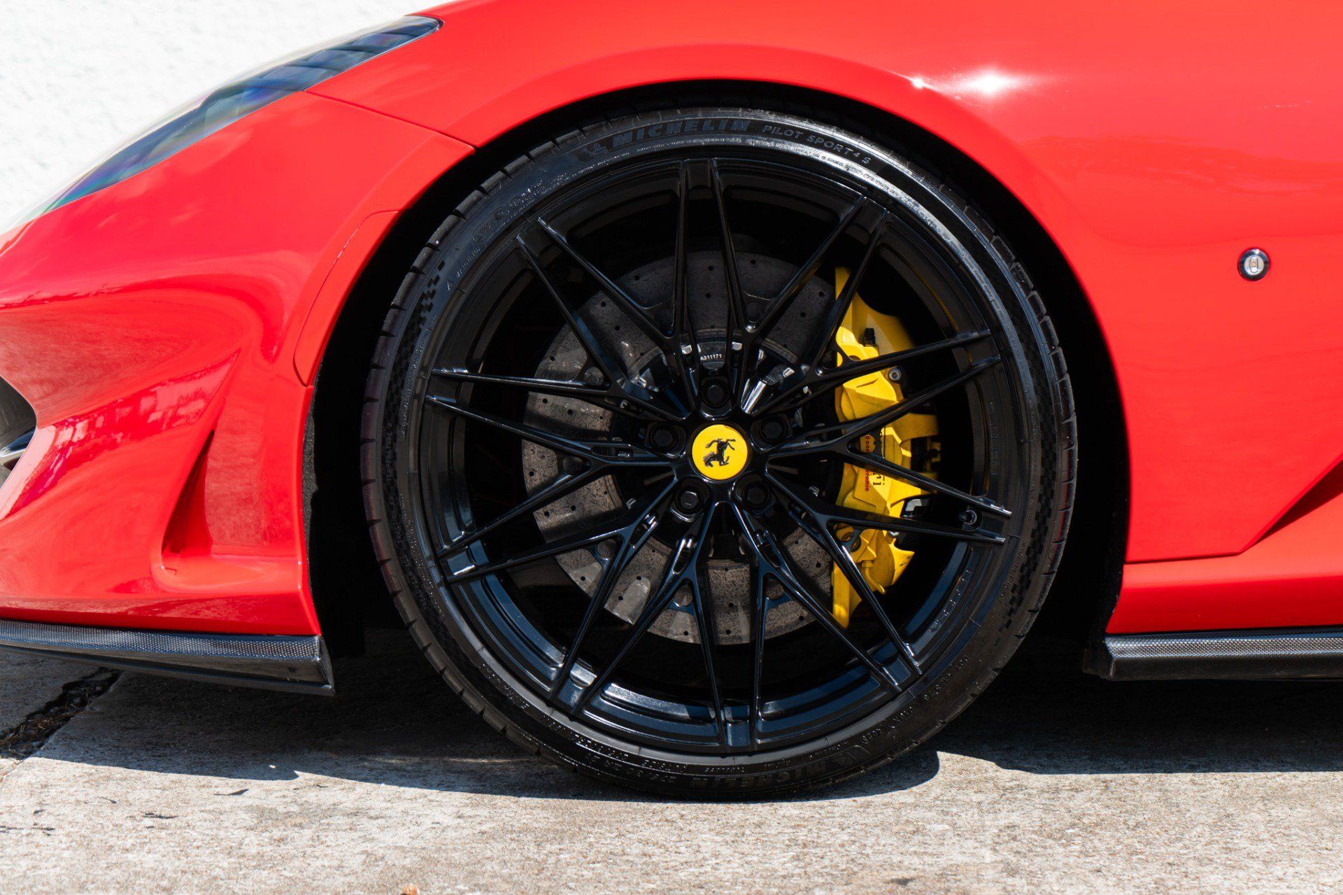 Used 2019 Ferrari 812 Superfast RWD image 44