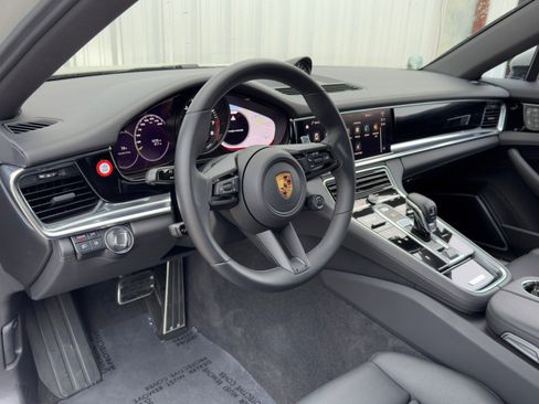 Used 2022 Porsche Panamera 4S w/ Premium Package image 14