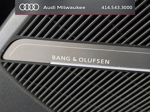 Used 2023 Audi SQ5 Premium Plus w/ Premium Plus Package AWD/4WD image 15