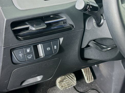 Used 2024 Kia EV6 GT-Line image 17