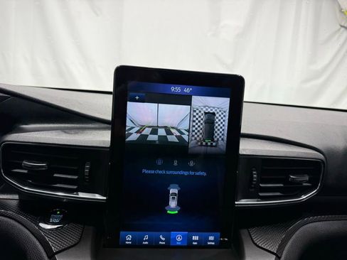 Used 2020 Ford Explorer ST w/ Premium Technology Package image 37