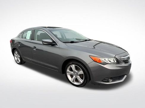 Used 2013 Acura ILX w/ Technology Package FWD image 7