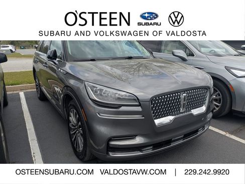 Used 2023 Lincoln Aviator Reserve image 1