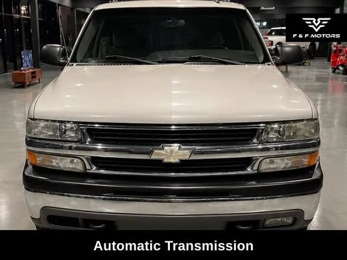 Used 2006 Chevrolet Suburban LS w/ Smart Select Package AWD/4WD image 5