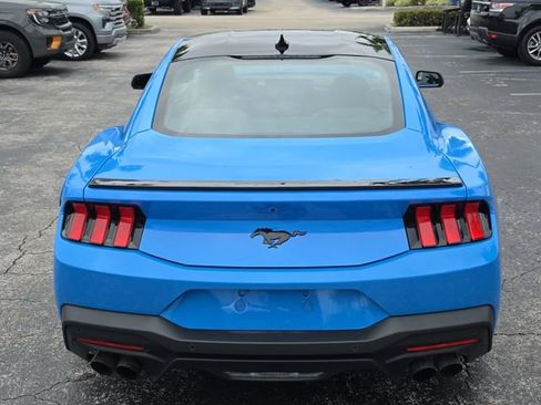 Used 2024 Ford Mustang Coupe image 5