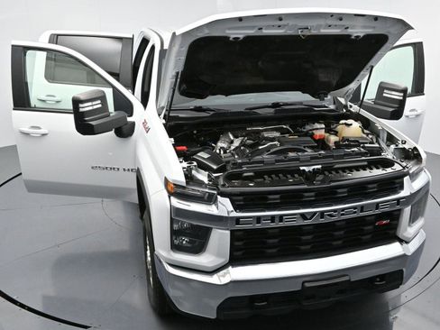 Used 2021 Chevrolet Silverado 2500 LT w/ Z71 Off-Road Package image 42