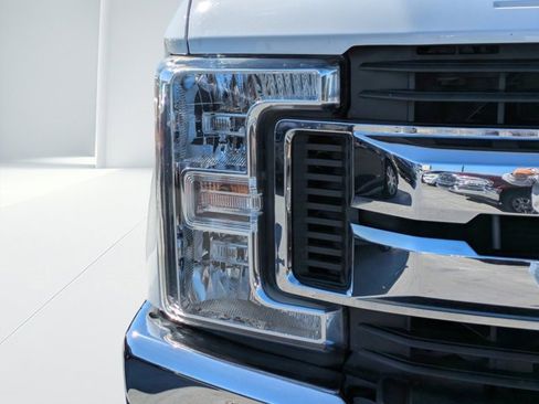 Used 2018 Ford F250 XL w/ STX Appearance Package image 8