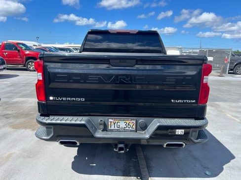 Used 2020 Chevrolet Silverado 1500 Custom Trail Boss w/ Custom Convenience Package AWD/4WD image 5