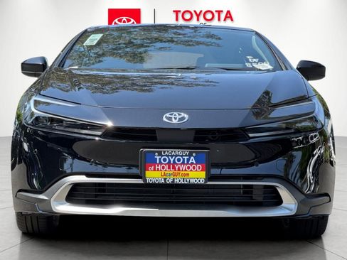 New 2026 Toyota Prius Plug-In Hybrid FWD image 8