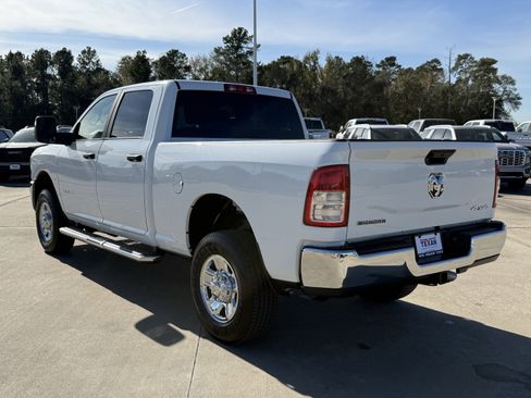 Used 2024 RAM 2500 Big Horn w/ Bed Utility Group image 8