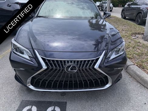 Used 2025 Lexus ES 300h w/ Premium Package FWD image 3