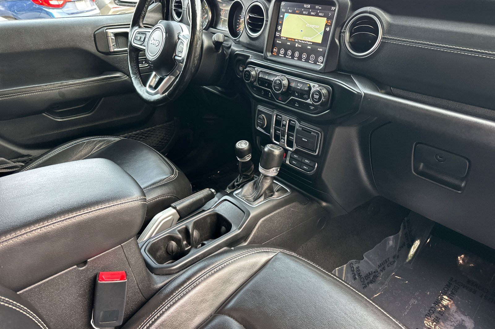 Used 2020 Jeep Gladiator Overland AWD/4WD image 17