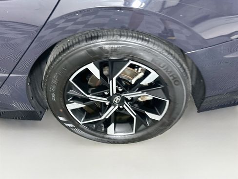 Used 2025 Hyundai Sonata SEL FWD image 11