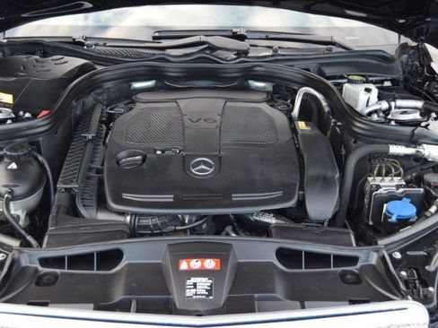 Used 2013 Mercedes-Benz E 350 Sedan image 38