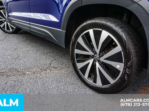 Used 2024 Volkswagen Taos SE image 15