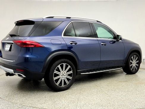 Used 2025 Mercedes-Benz GLE 450e 4MATIC w/ Driver Assistance Package image 5