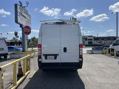 Used 2023 RAM ProMaster 3500 FWD image 3