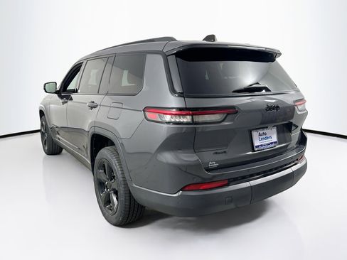 Used 2023 Jeep Grand Cherokee L Laredo image 7
