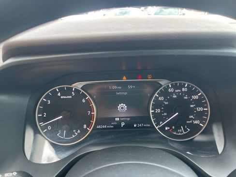 Used 2023 Nissan Rogue S image 11