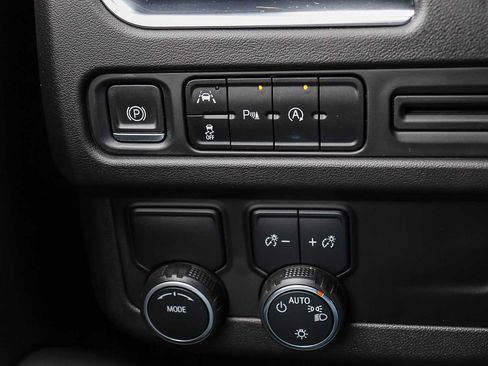 Used 2023 Chevrolet Tahoe LT image 29