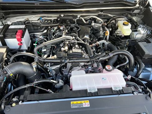 New 2026 Toyota Tacoma SR5 RWD image 9