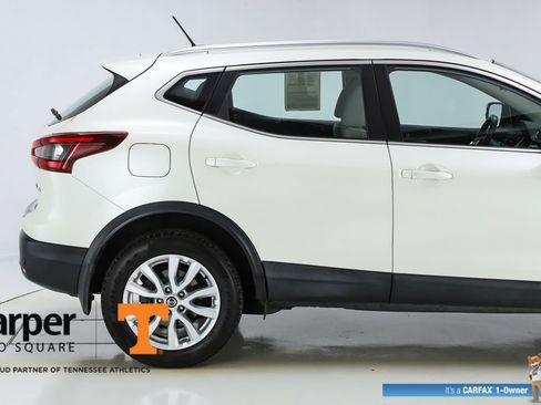 Used 2020 Nissan Rogue Sport SV w/ All-Weather Package AWD/4WD image 11