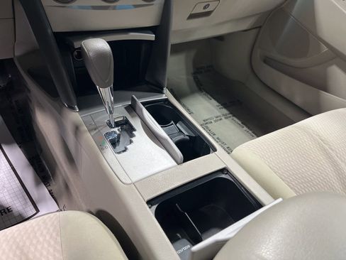 Used 2010 Toyota Camry FWD image 27