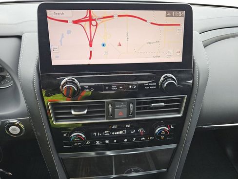 Used 2024 INFINITI QX80 Luxe image 6