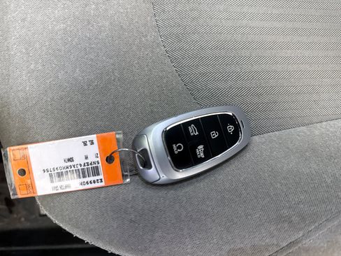 Used 2021 Hyundai Sonata SEL w/ Convenience Package FWD image 12