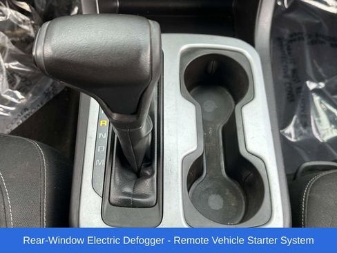 Used 2015 Chevrolet Colorado LT w/ LT Convenience Package image 8