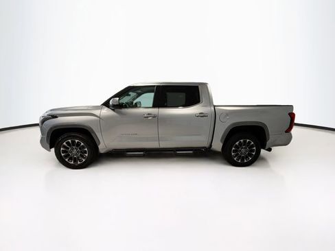 Used 2022 Toyota Tundra Limited w/ Power Package AWD/4WD image 4
