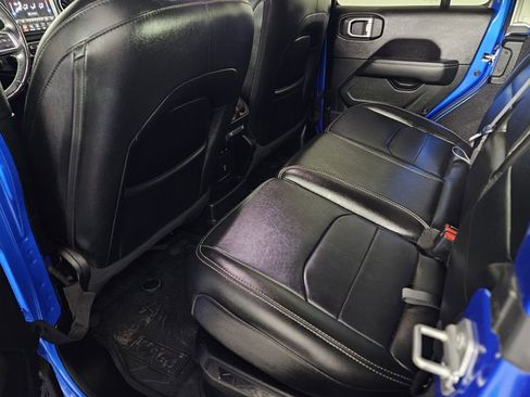 Used 2023 Jeep Wrangler Unlimited Sahara w/ Cold Weather Group image 29