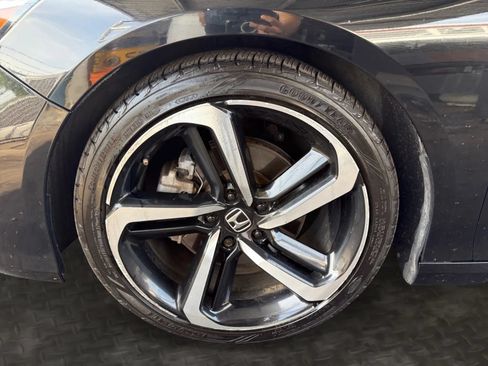 Used 2018 Honda Accord Sport image 33