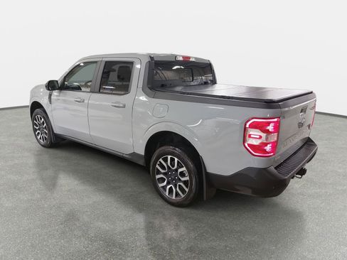 Used 2024 Ford Maverick Lariat image 7