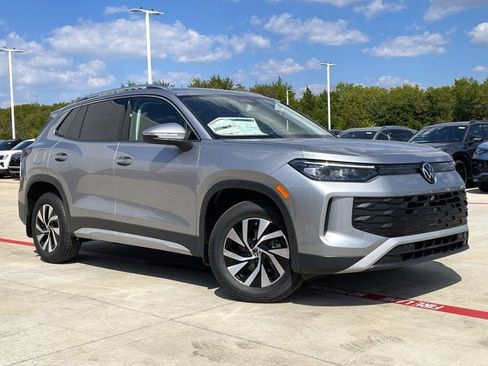 New 2025 Volkswagen Tiguan S image 5