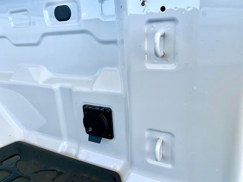 Used 2026 GMC Canyon AT4 w/ Technology Plus Package AWD/4WD image 24