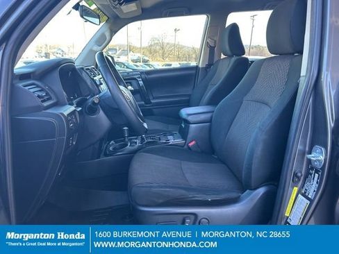 Used 2017 Toyota 4Runner TRD Off-Road image 15