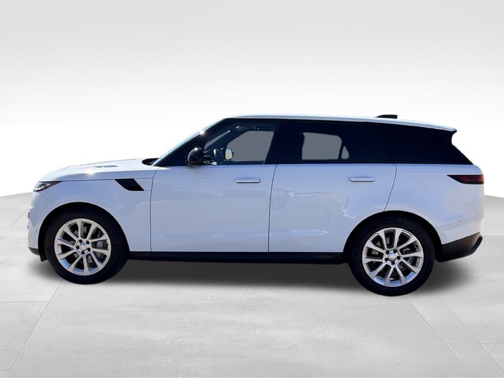 Used 2025 Land Rover Range Rover Sport SE AWD/4WD image 8