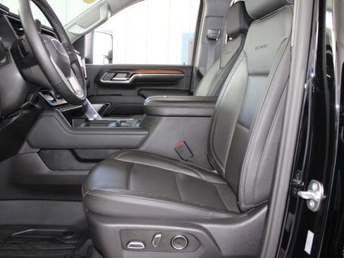 Used 2024 GMC Sierra 2500 Denali w/ Denali Reserve Package image 22