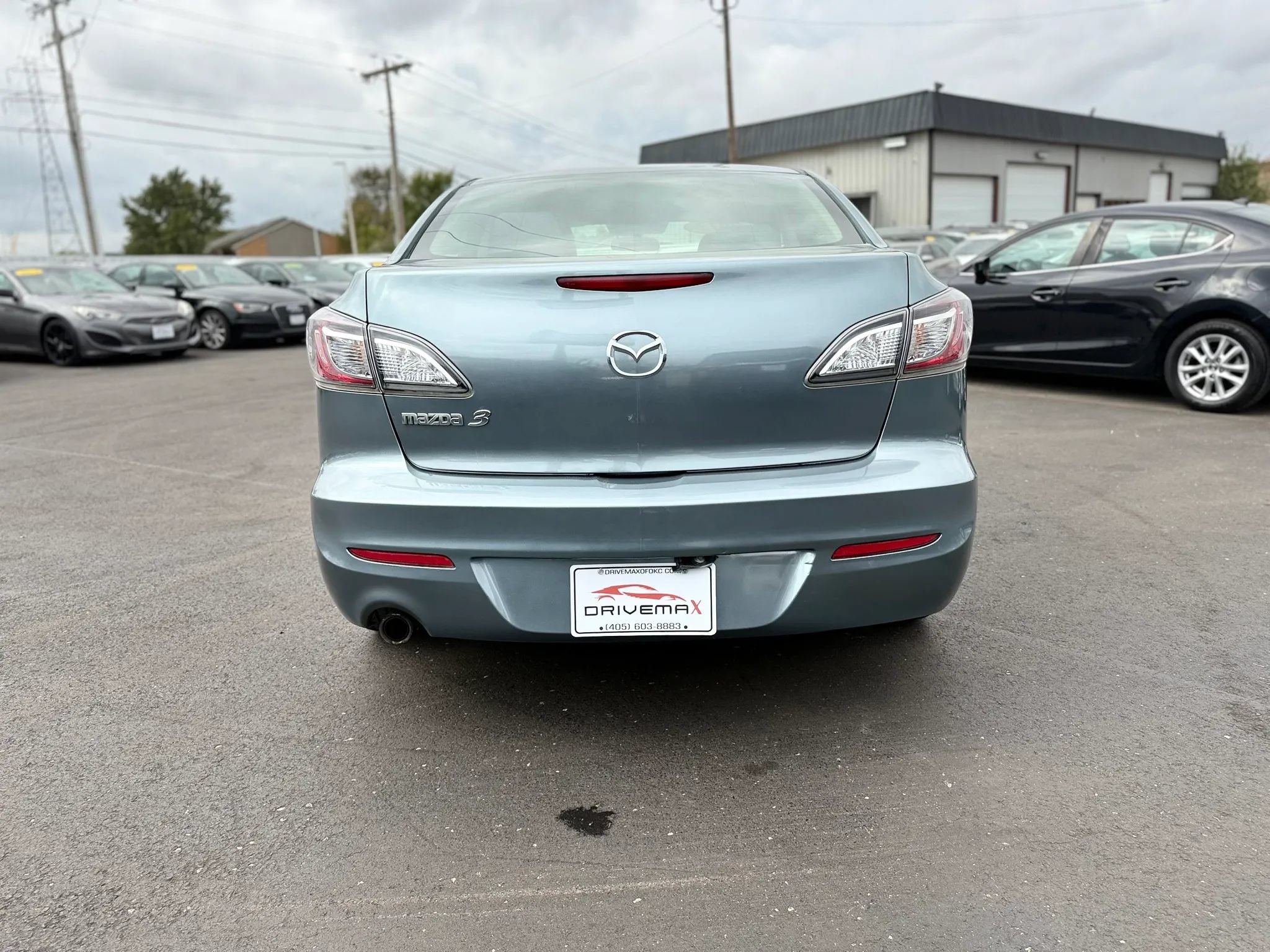 Used 2012 MAZDA MAZDA3 i Touring FWD image 4
