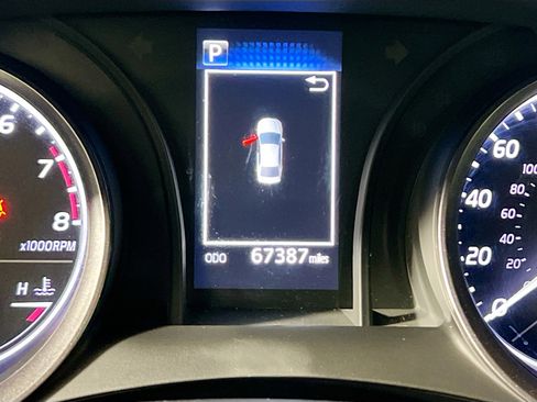 Used 2023 Toyota Camry SE image 23